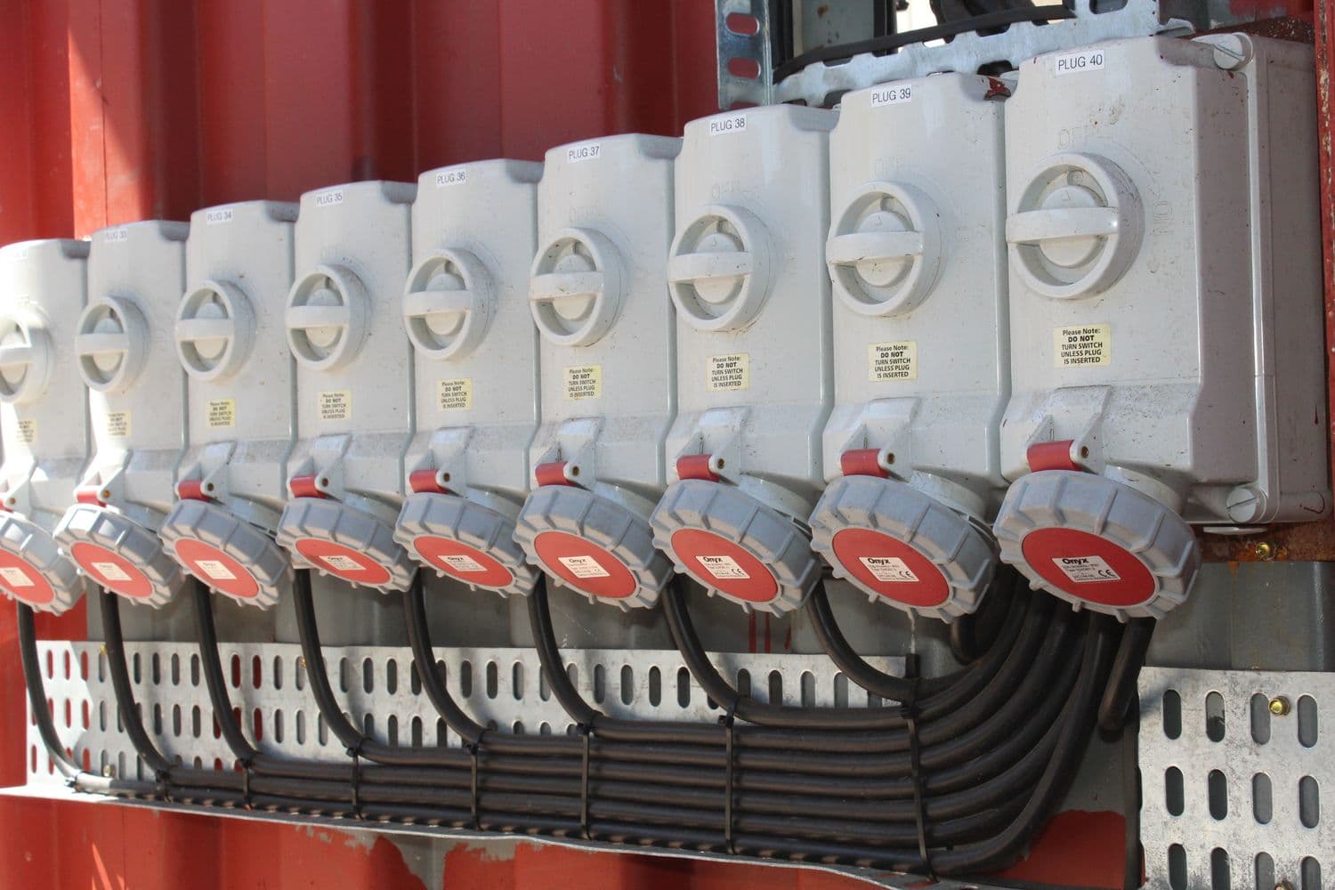 Reefer plug-in points at the JFM depot